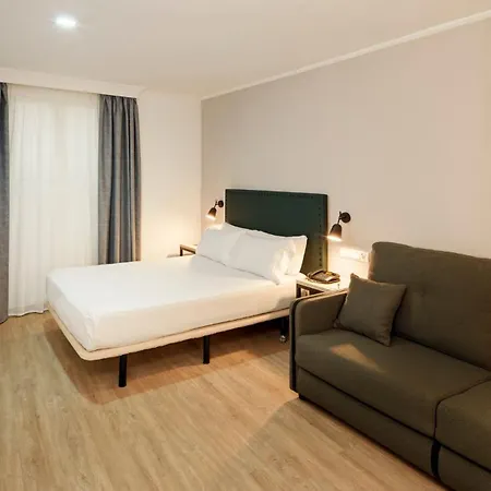 מלון Sercotel Casas De Mercaderes