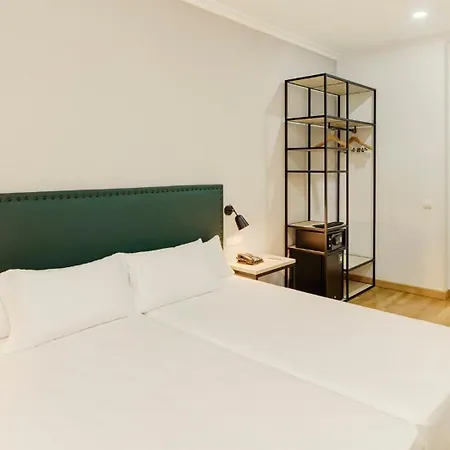 Sercotel Casas De Mercaderes 3* Sevilla